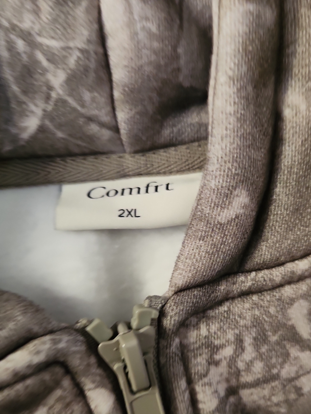 Comfrt 2XL Zip Up Camo Never Worn - Picture 4 of 4